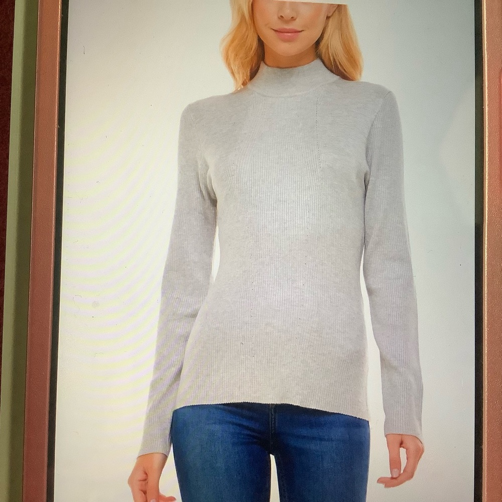 Crave Fame Junior Button-cuff mock neck sweater,Heather Gray Large .NWT